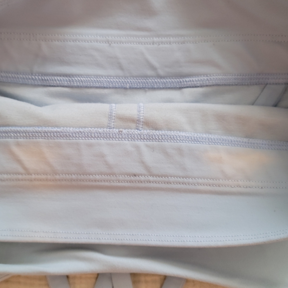 Lululemon Energy Bra Longline *Medium Support, B–D Cups Light Blue Size 8 Stains - Picture 8 of 8